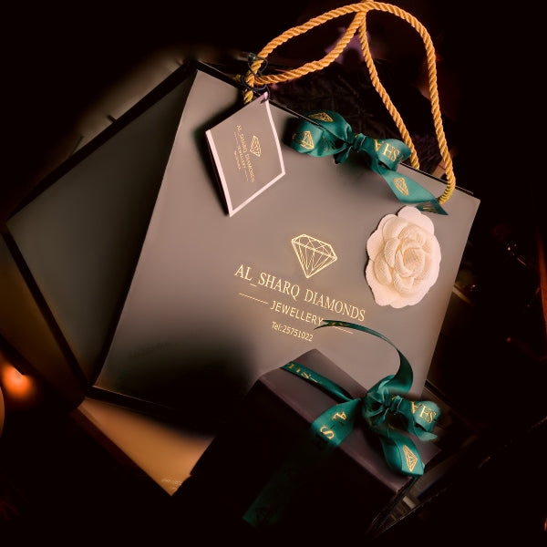 فانسي حلق أخضر