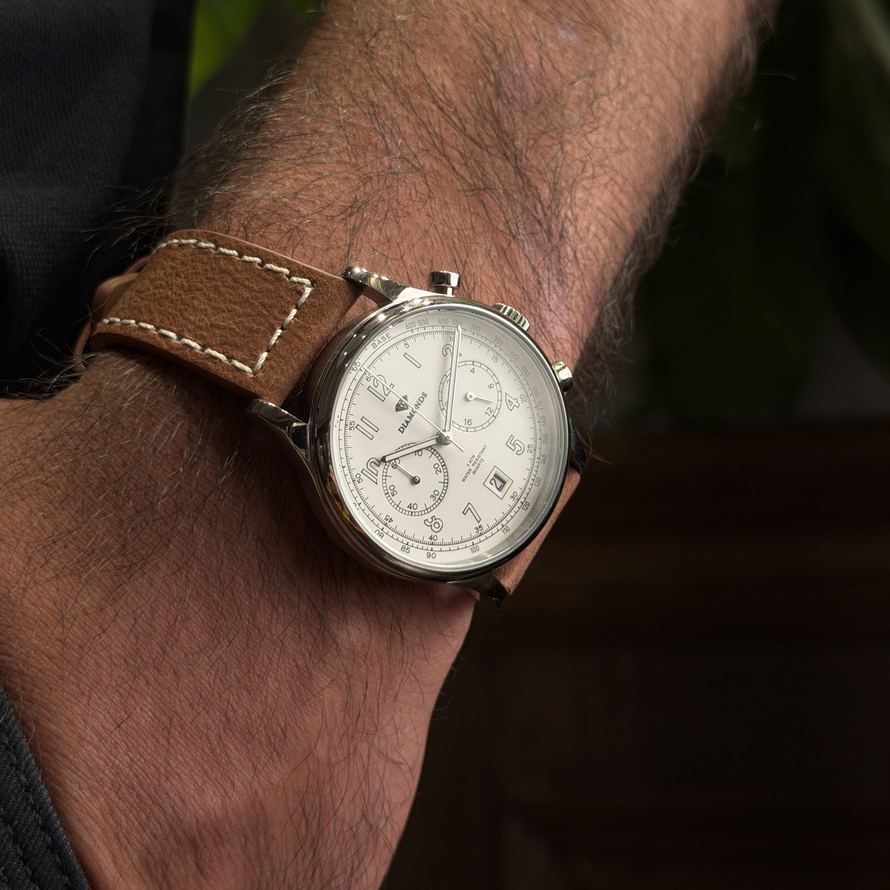 CLASSIC WHITE DIAL