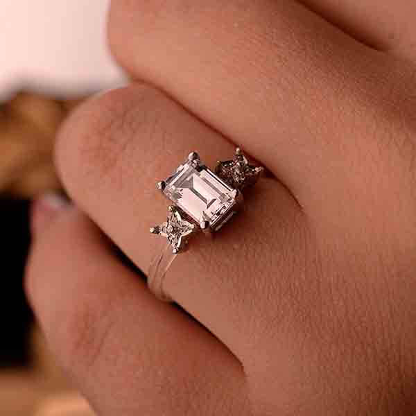 Classic Emerald Transparent Ring