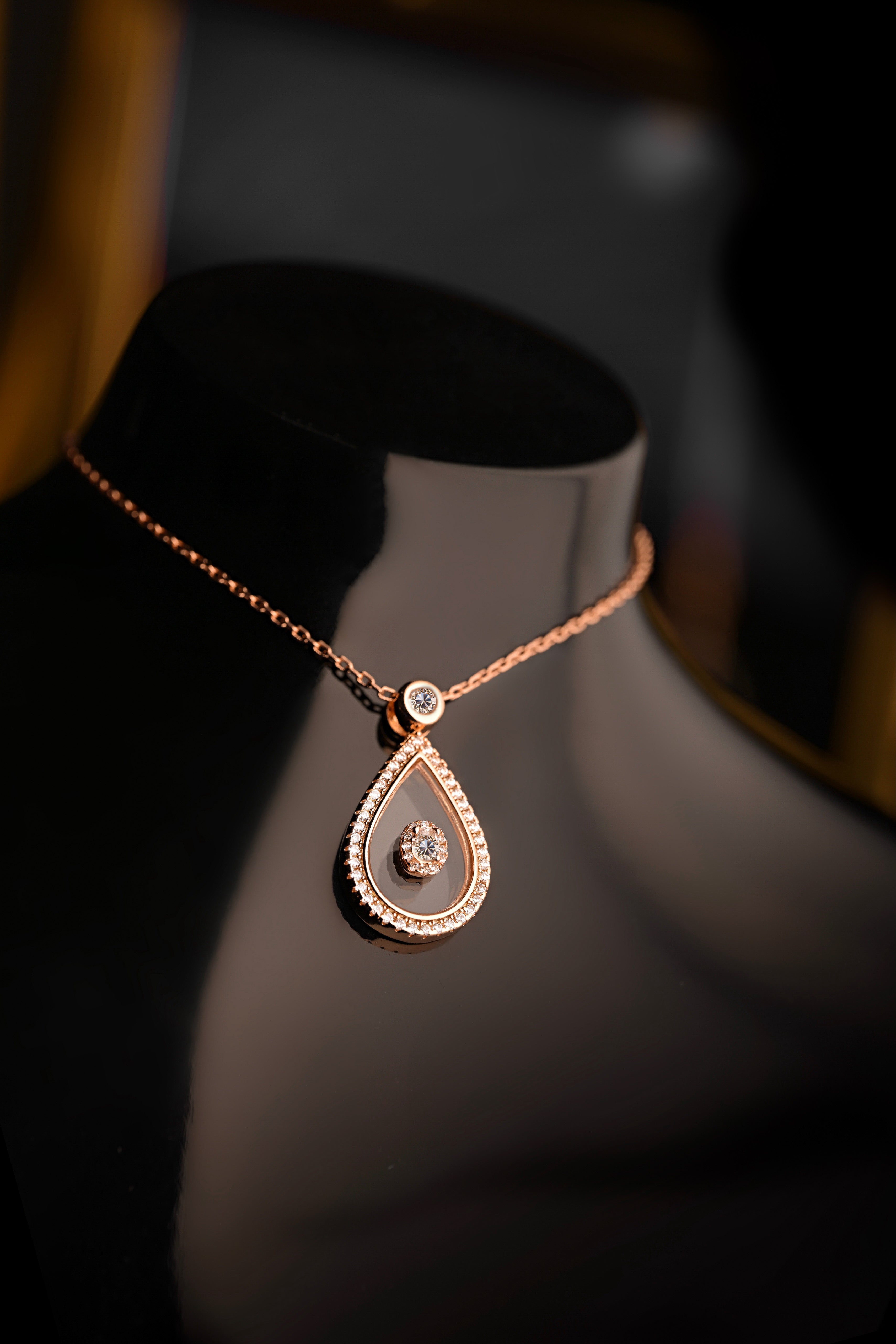 Transparent necklace