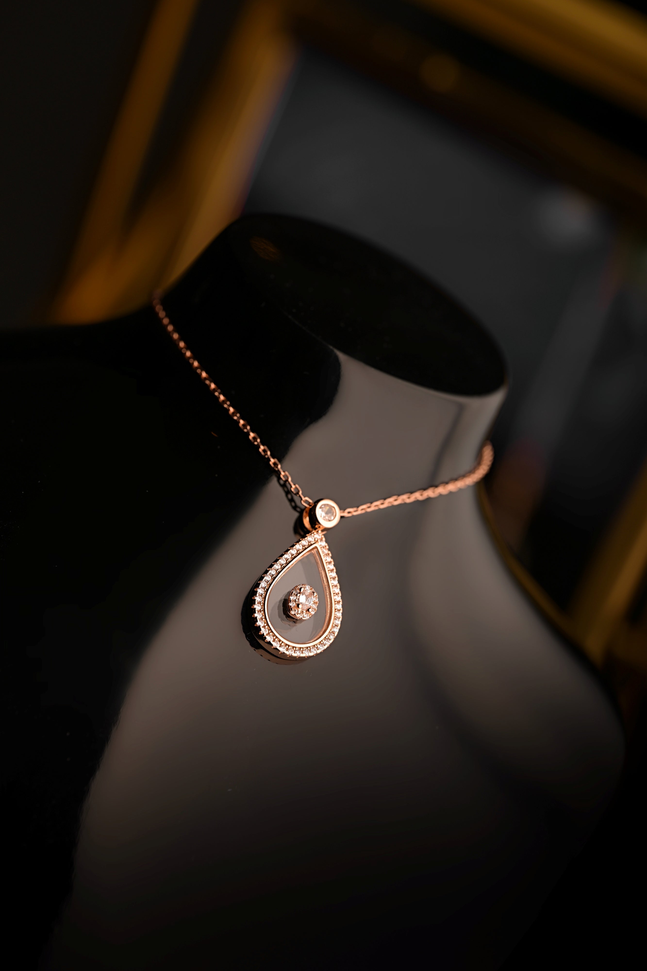 Transparent necklace