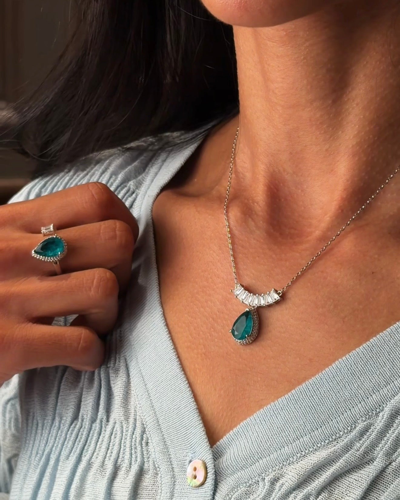 emerald half set