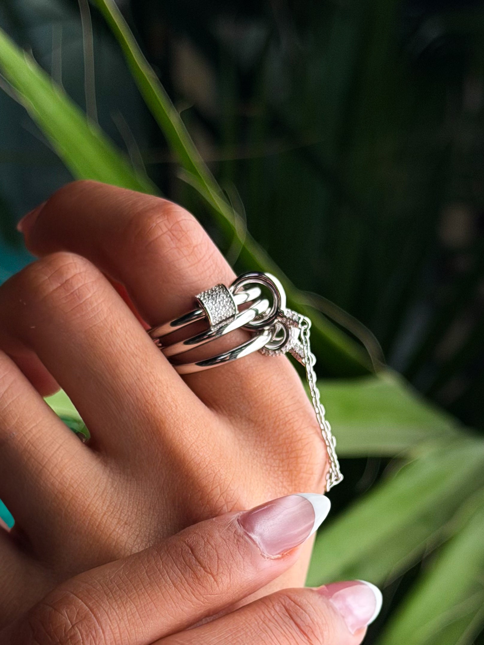Modern Ring Chain