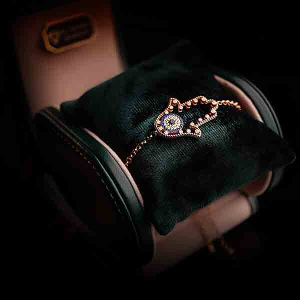 Classic Hand Bracelet