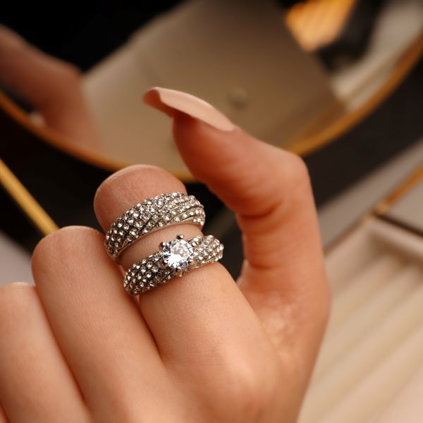 Bolero twins ring