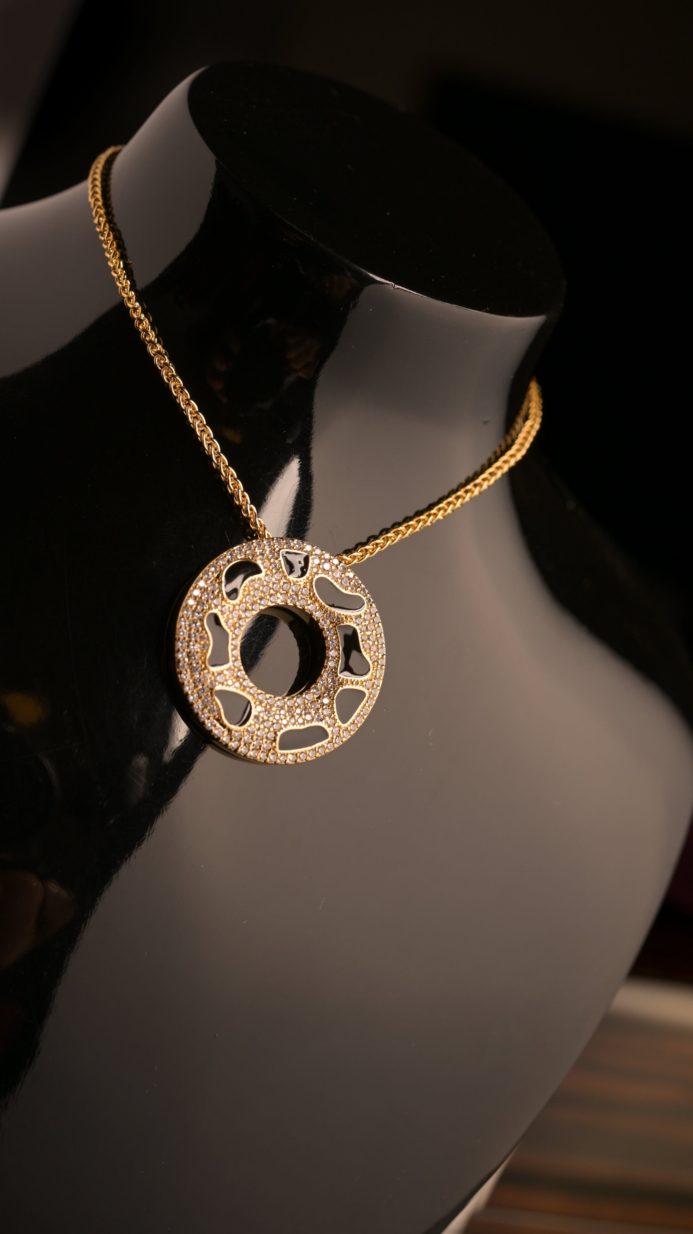 Orbit Shine Pendent