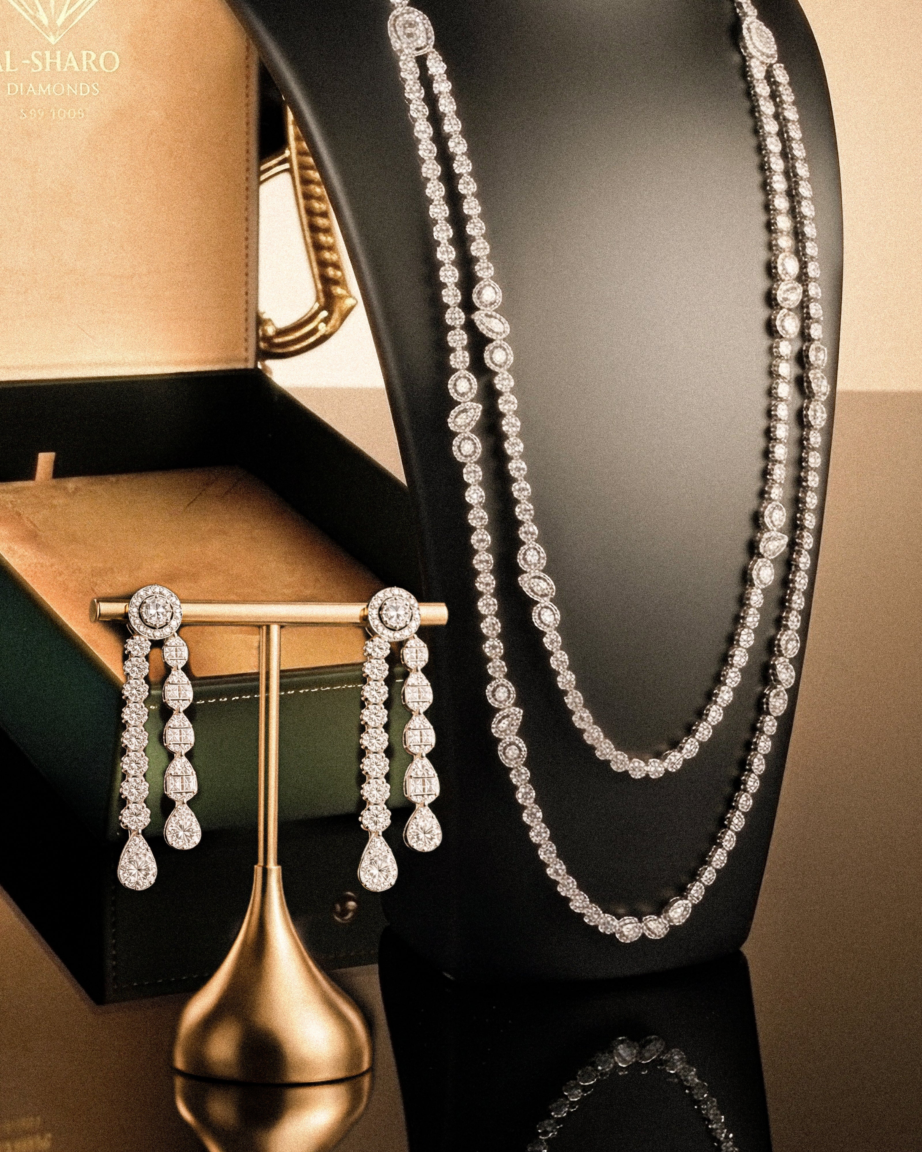 Regal Charming Set