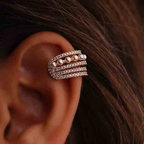 Charming Pearl Earring