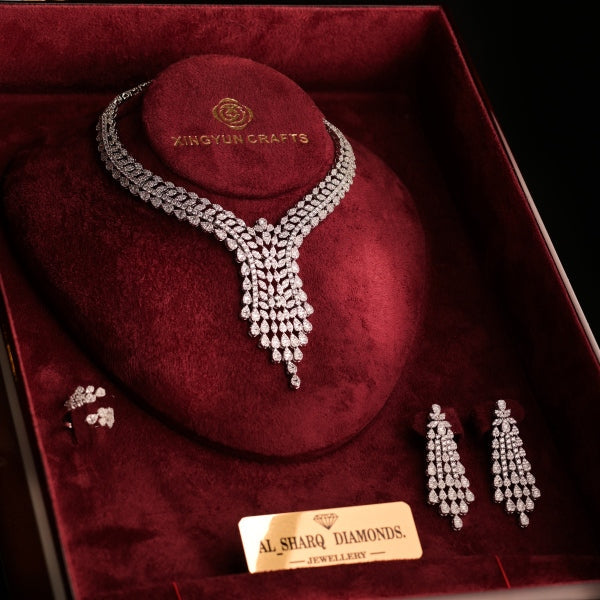 Vibrant classy set