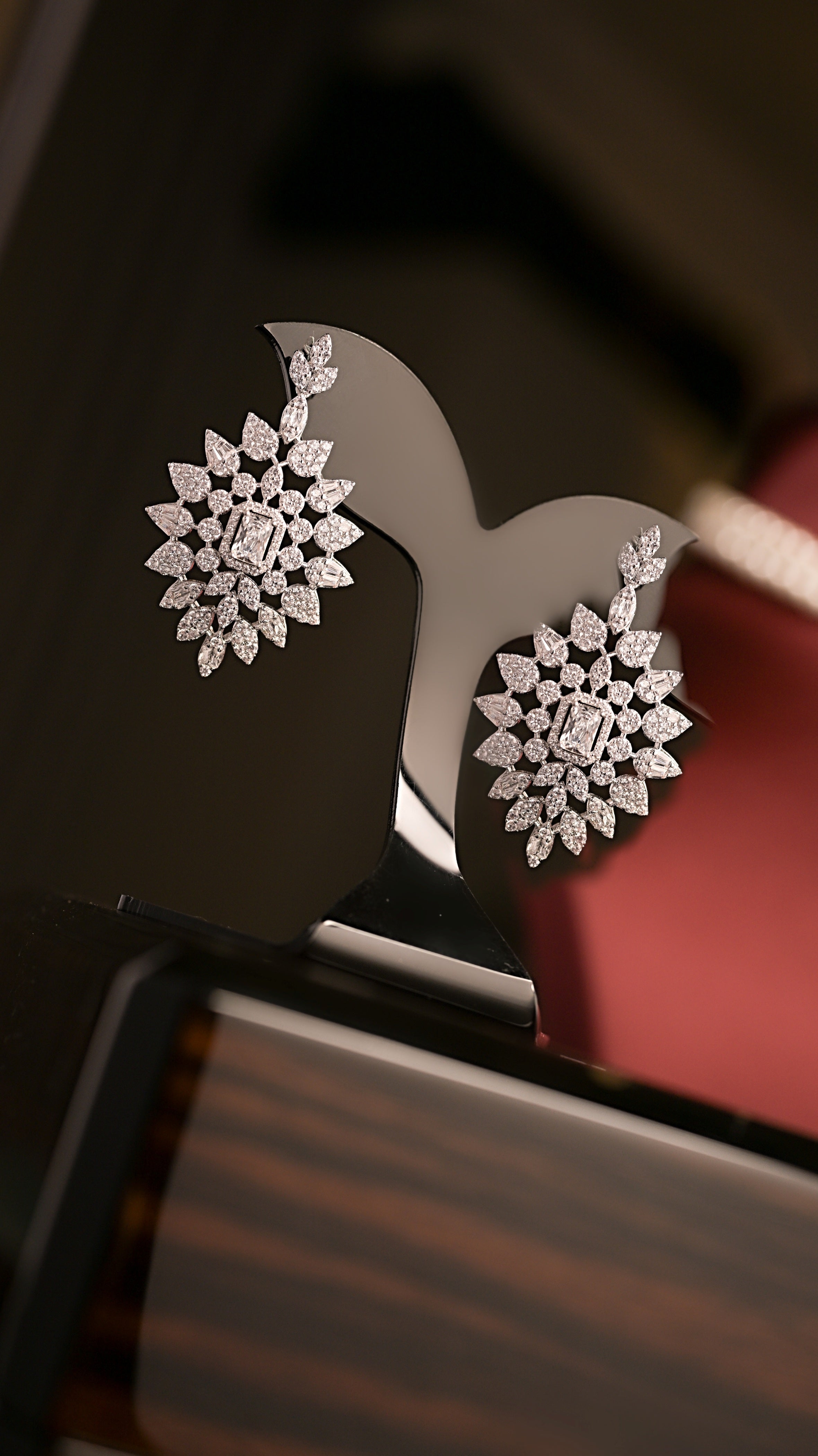 Modern pearl set