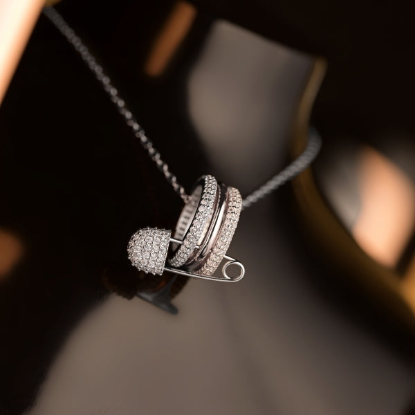 Pendant clipper white