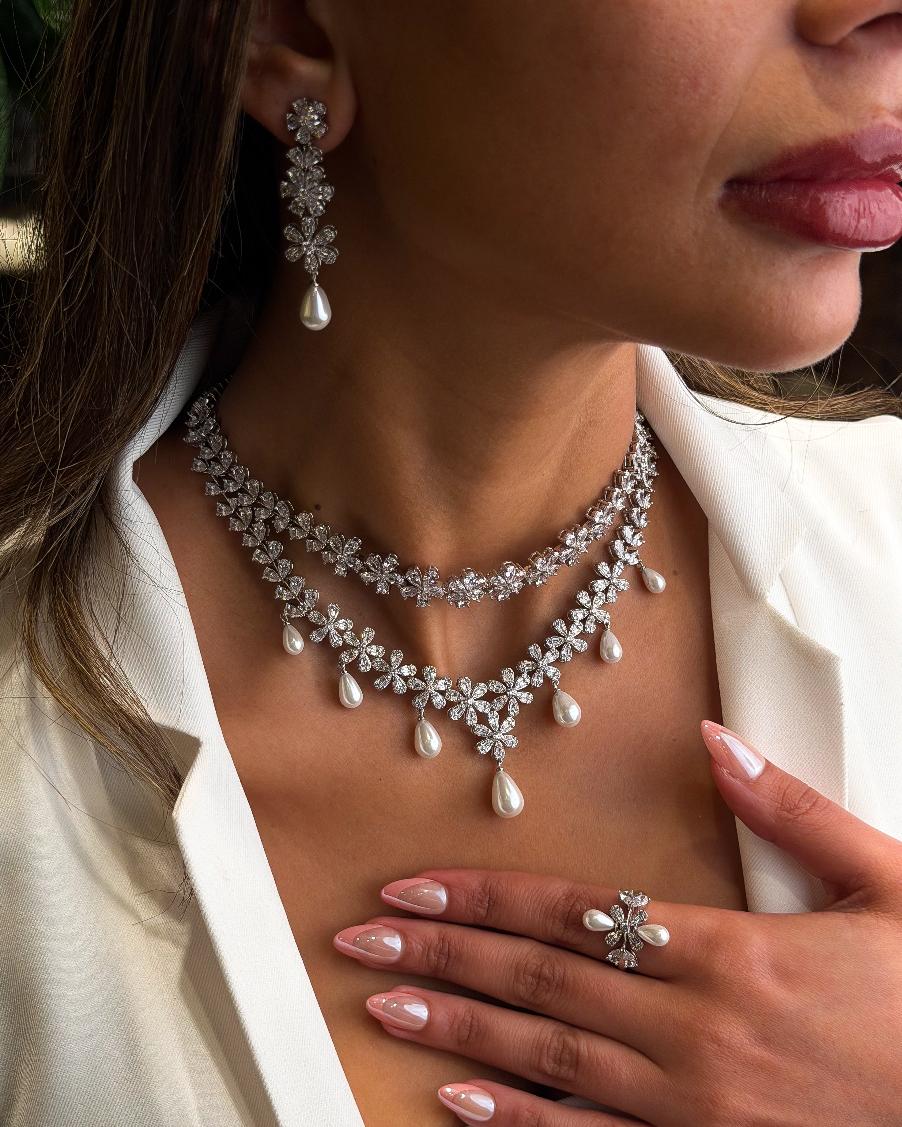 classic pearl set