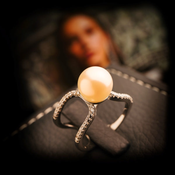 Ring modern Pearl