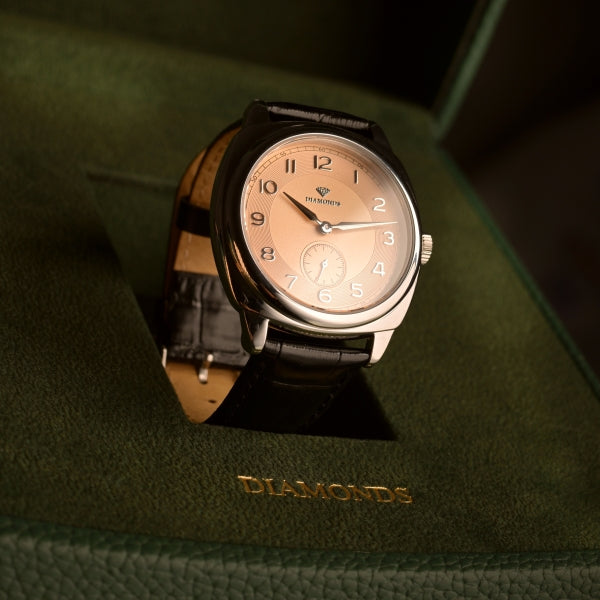 Classic salmon diamond